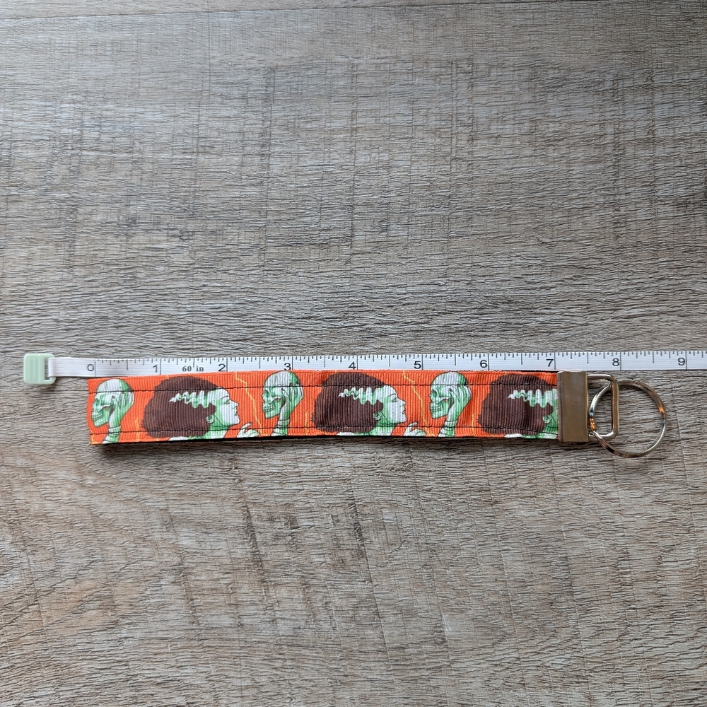 Bride Of Frankenstein Universal Monsters Wristlet Keychain - Picture 4 of 4